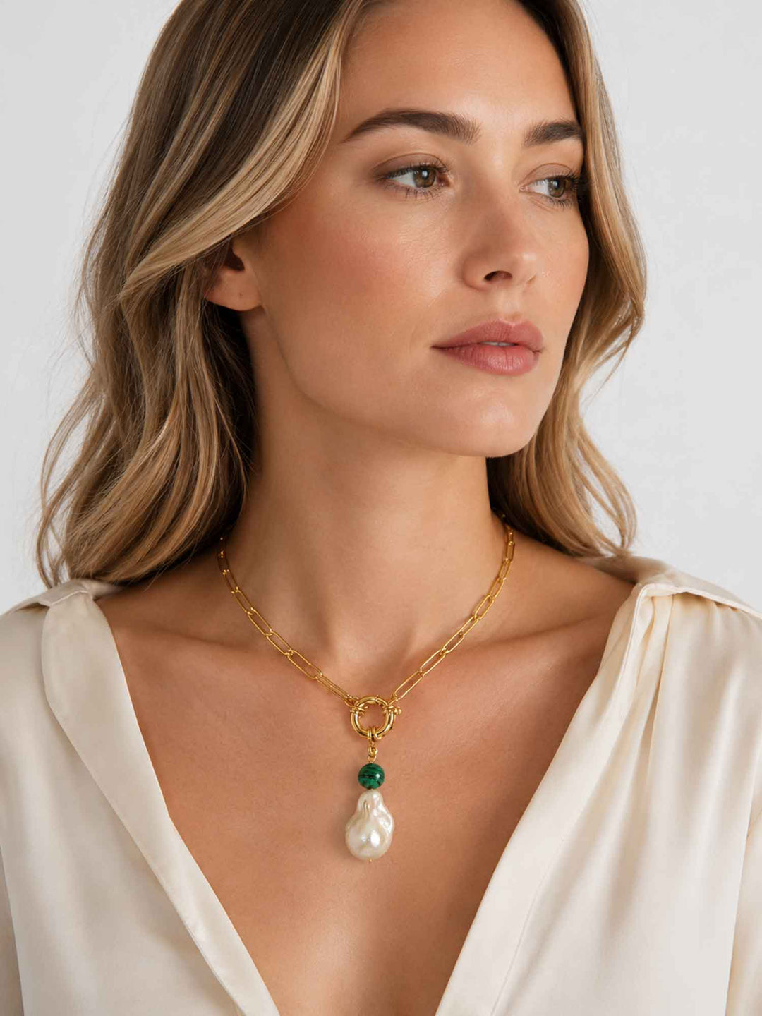 Clear Breeze Necklace