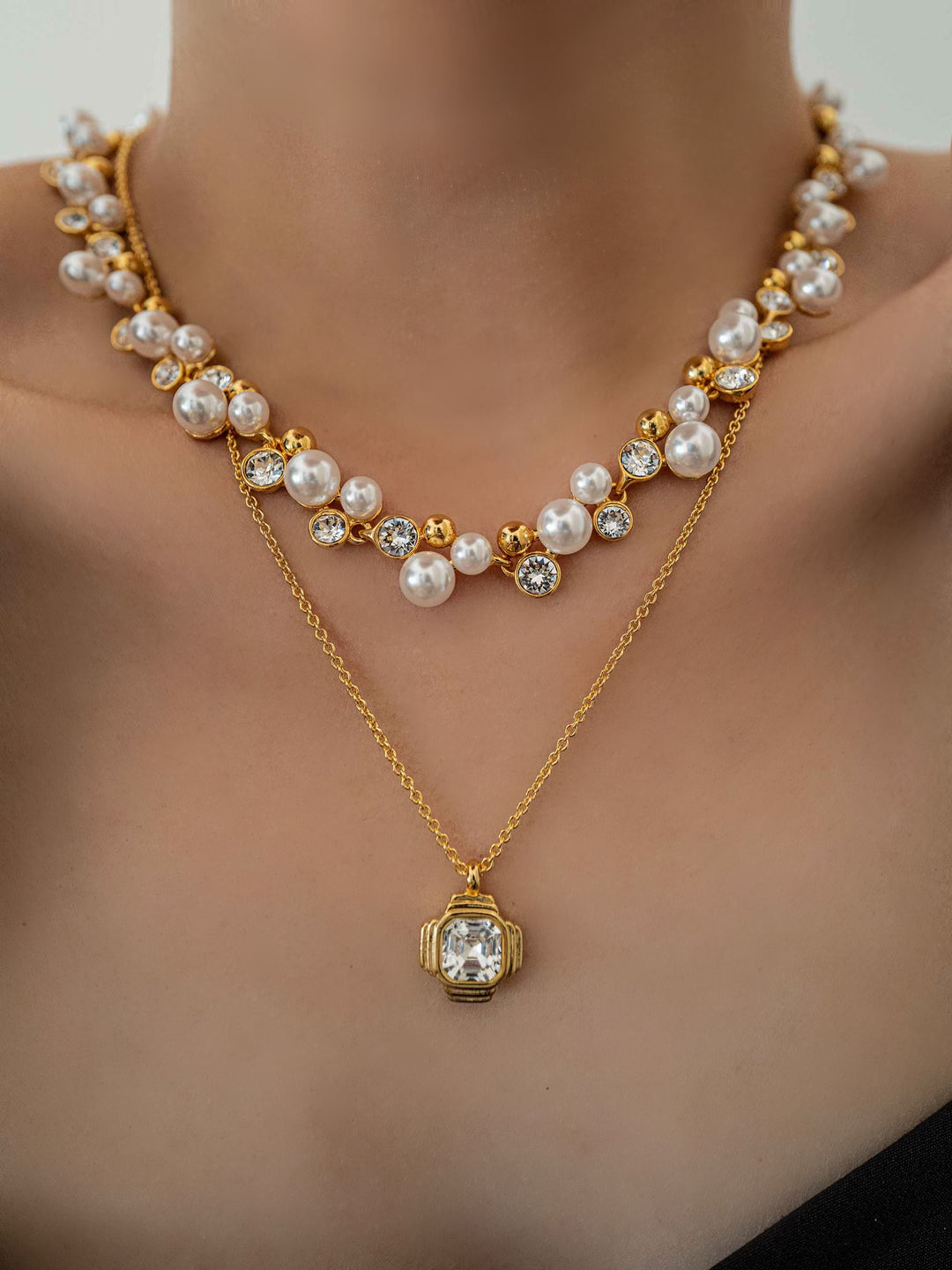 One Square Glass Crystal Pendant Gold Necklace