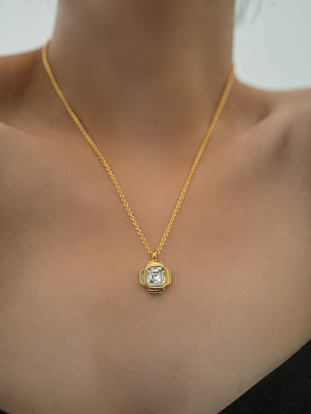 One Square Glass Crystal Pendant Gold Necklace