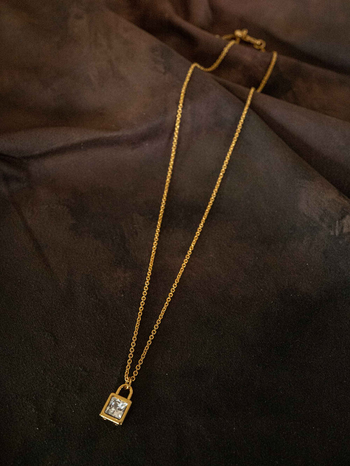 One locket glass crystal pendant gold necklace