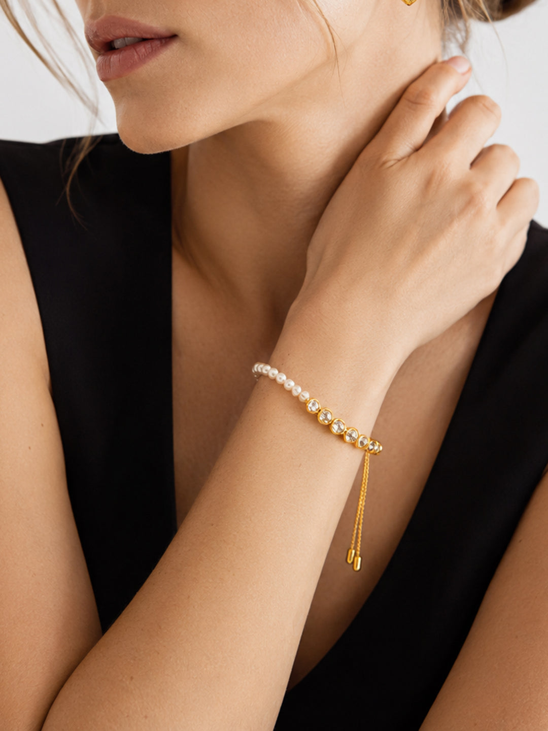 Elena pearl and crystal bracelet with adjustable closure