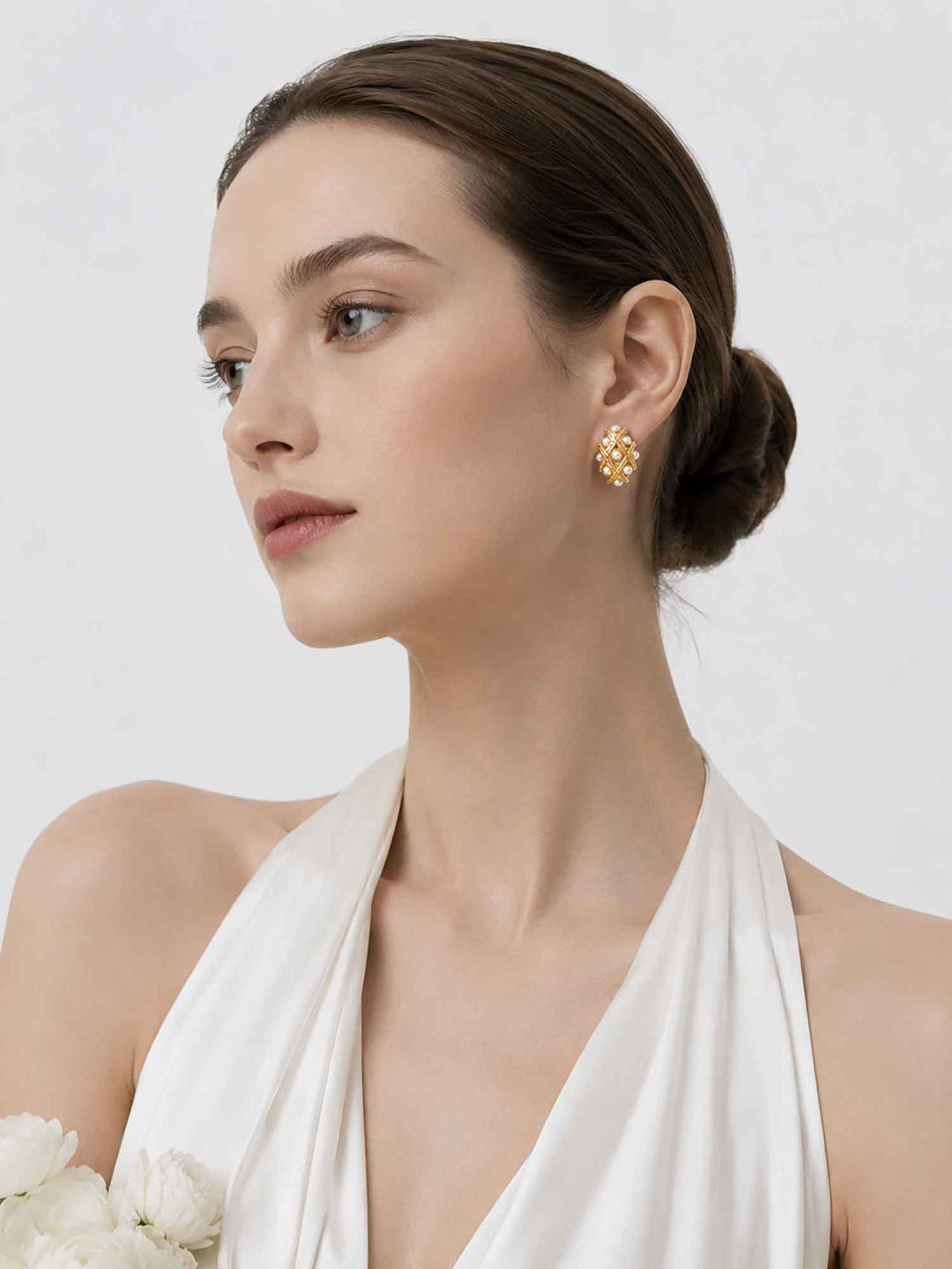 Encounter Pearl Gold Earrings
