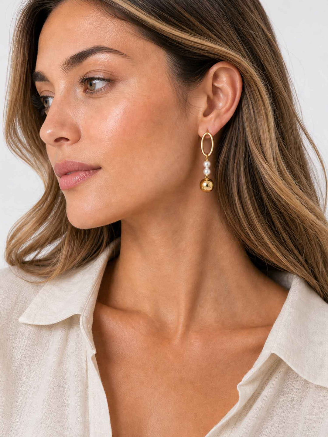 Hollow Circle Design Pearl Gold Earrings