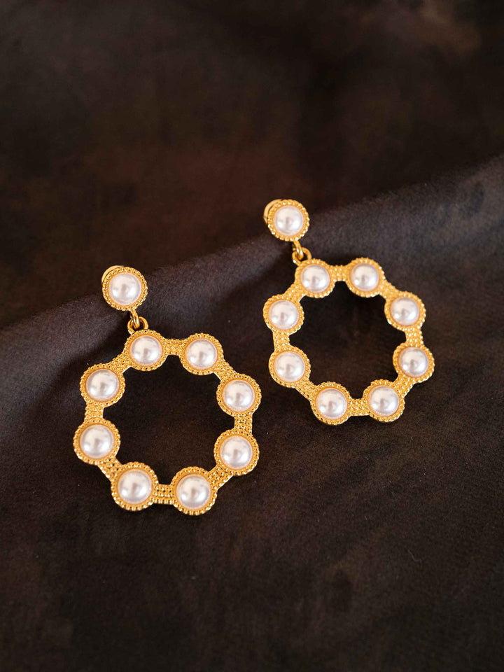 Waltz Gold Earrings