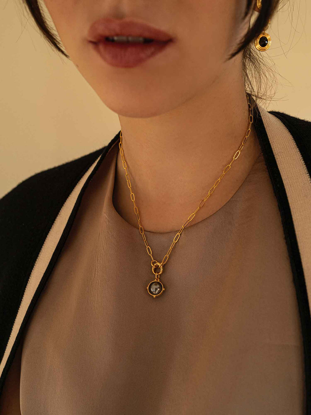 Bicolor Pearl Necklace