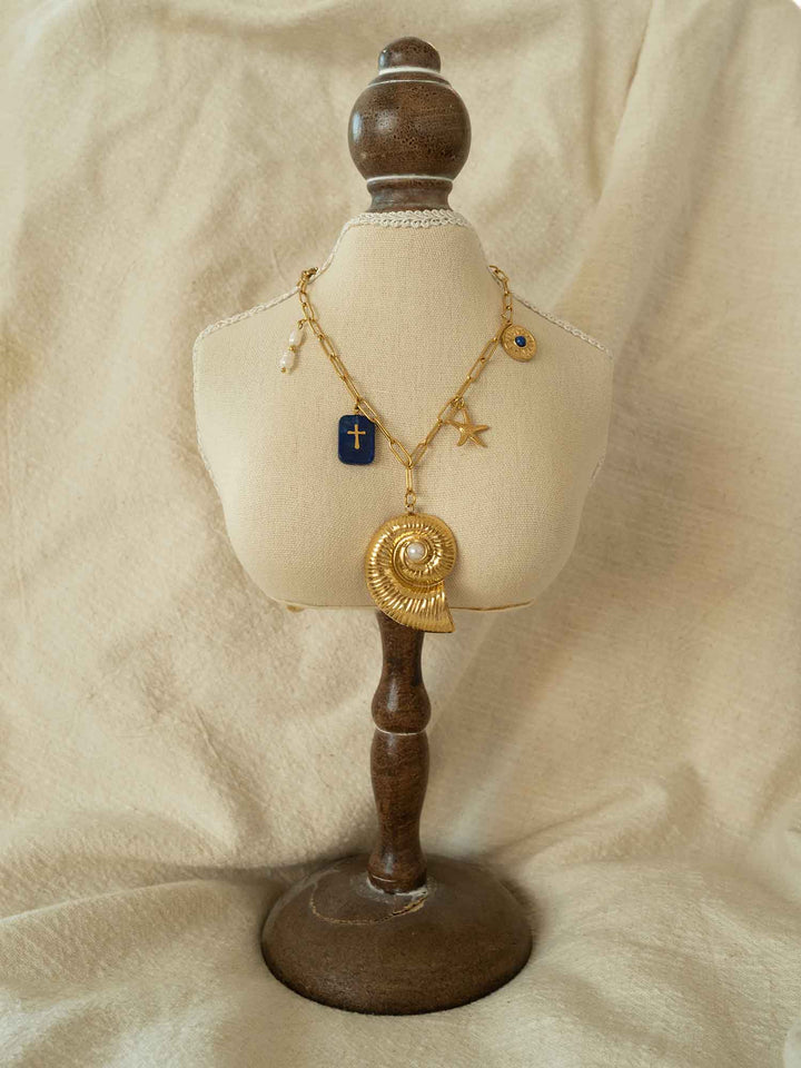 Sirena Shell Charm Necklace