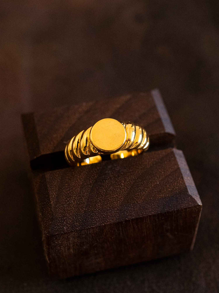 Eulalia Ring