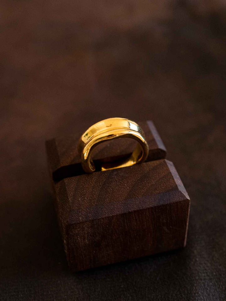Damaris Ring