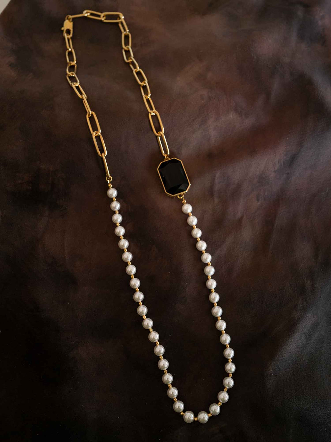 Ameliea Pearl Long Necklace