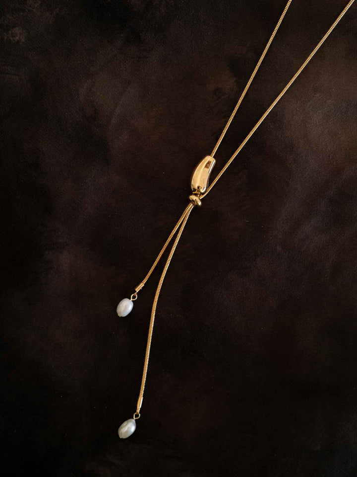 Vera Necklace