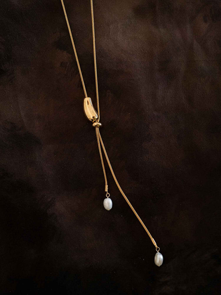 Vera Necklace