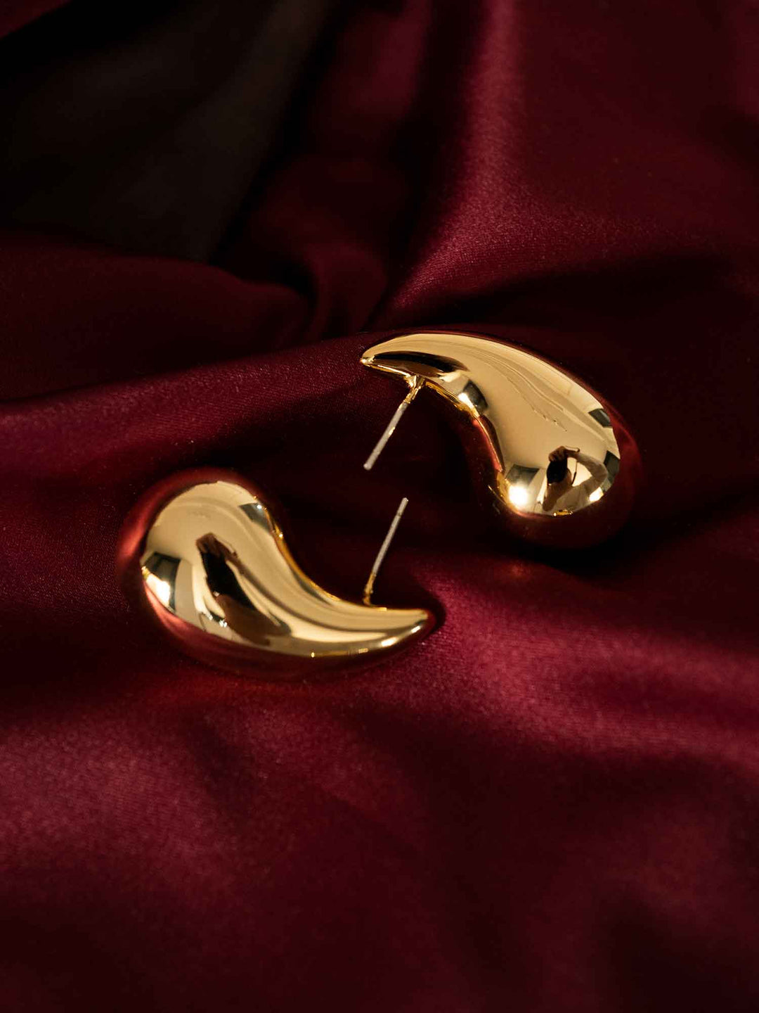 Titania Earrings Medium