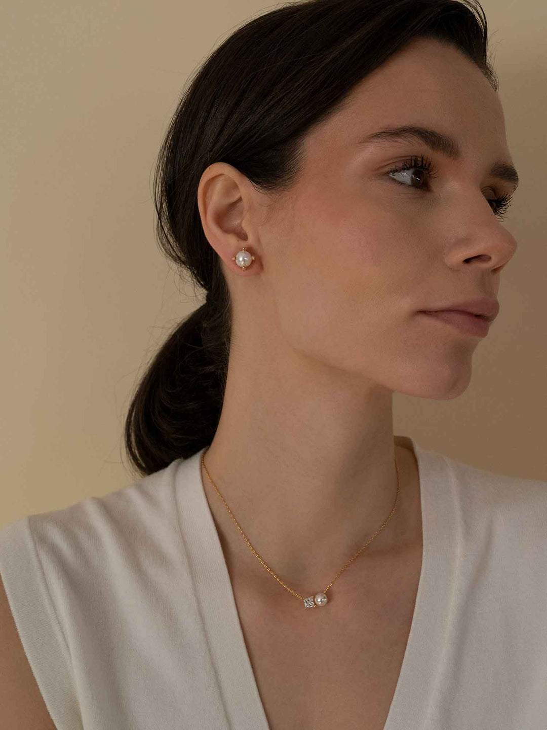 Nuala Earrings Pearl