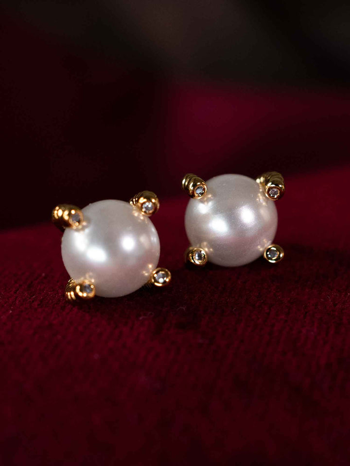 Nuala Earrings Pearl