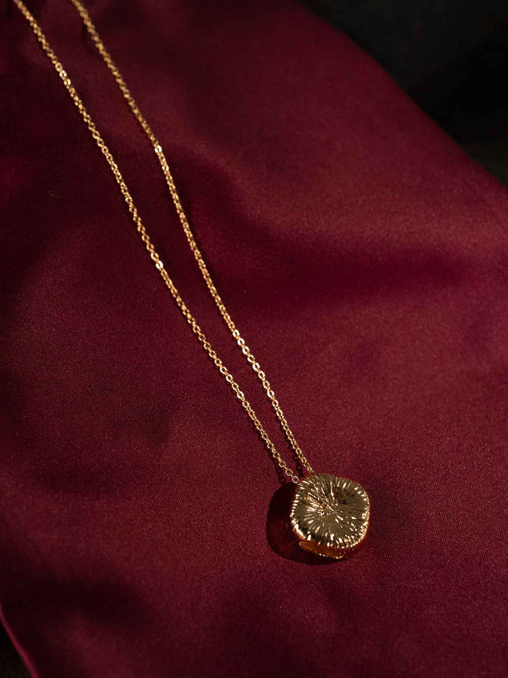 Clara Necklace