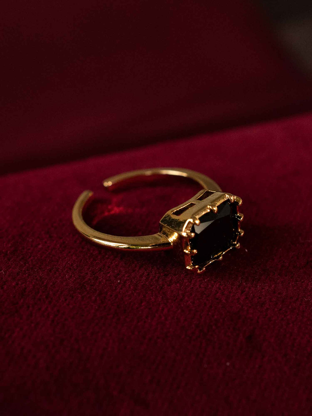 Clelia Ring