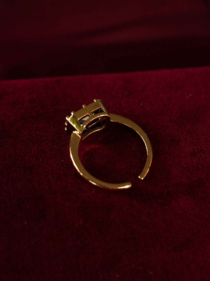 Clelia Ring