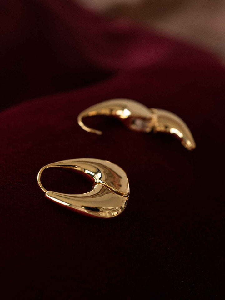 Lillian Hoop Earrings