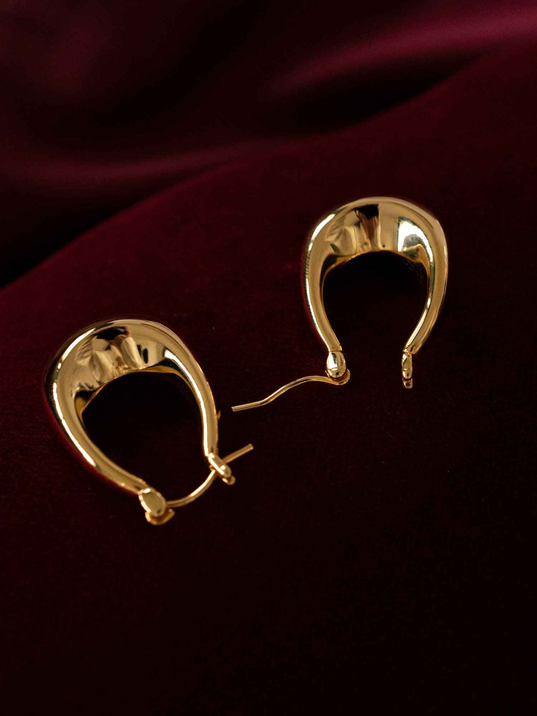 Ona Hoop Earrings