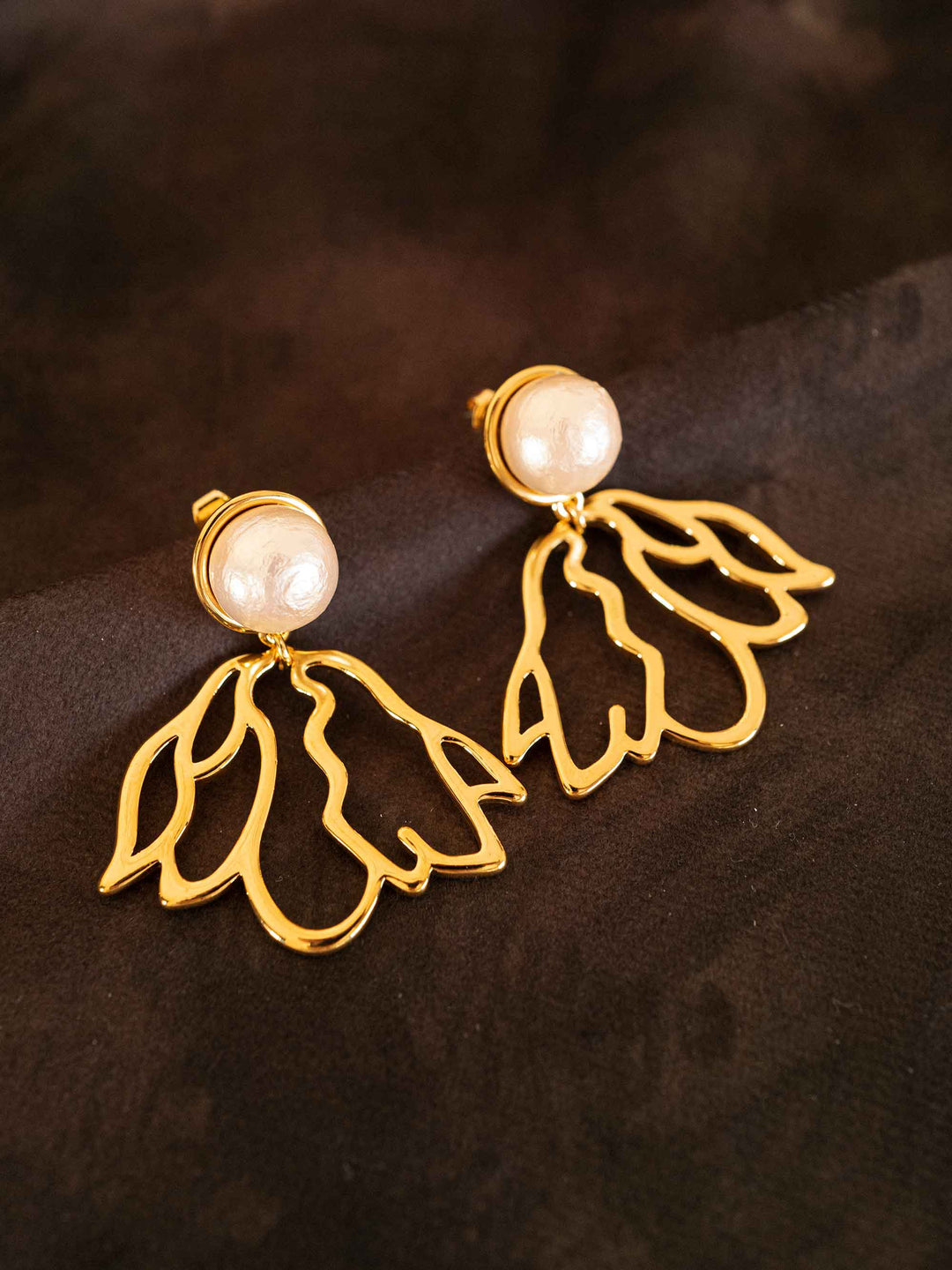 Cotton Pearl Gold Earrings
