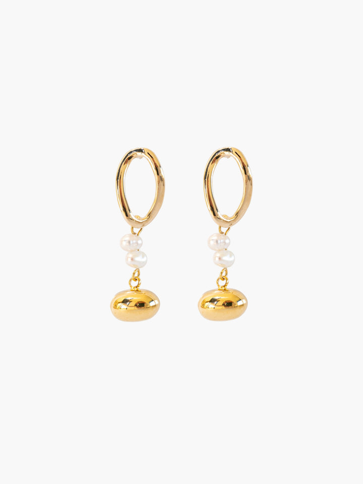 Hollow Circle Design Pearl Gold Earrings