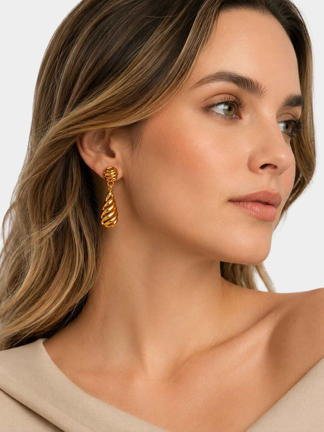 Round Drop Striped Gold Earrings
