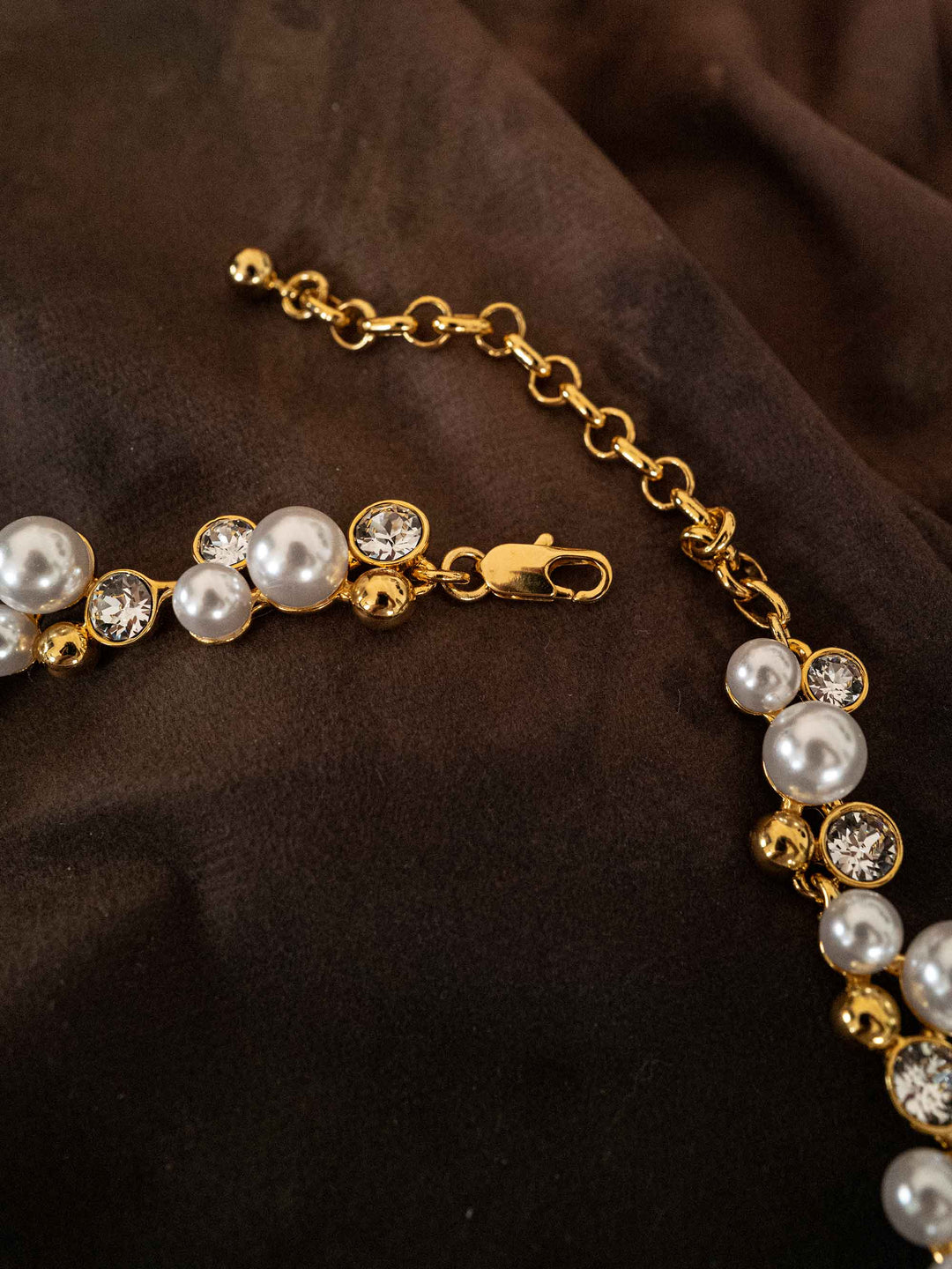 Back view of Elspeth imitation pearl glass crystal necklace with adjustable extension chain
