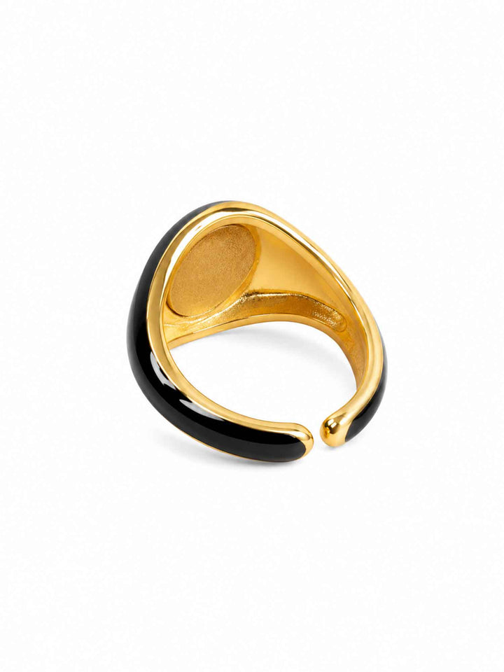 Side view of Timara black enamel gold signet ring