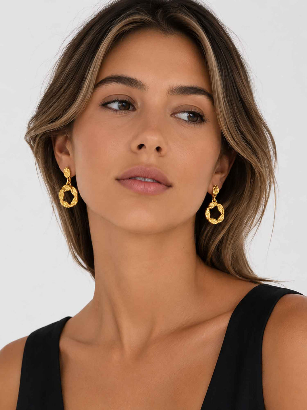 twisted-gold-hoop-drop-earrings-model-front