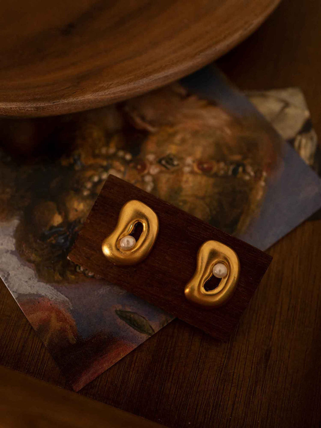 Pendientes Perlas Habas Caladas Oro